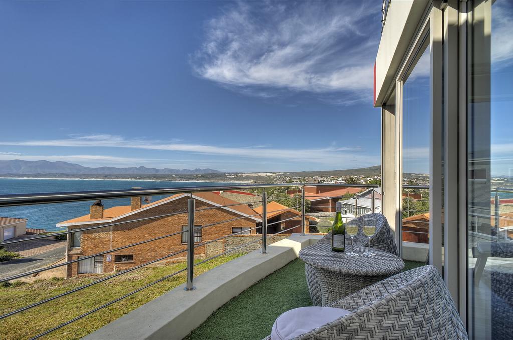 Sea Star Lodge Gansbaai Exterior foto